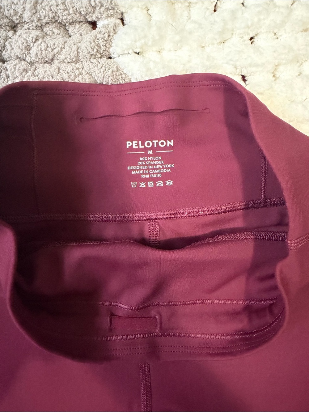 Peloton leggings size medium - Picture 3 of 3